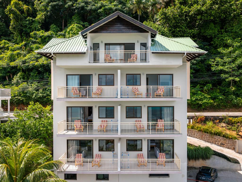 Jolie View - Photo 3