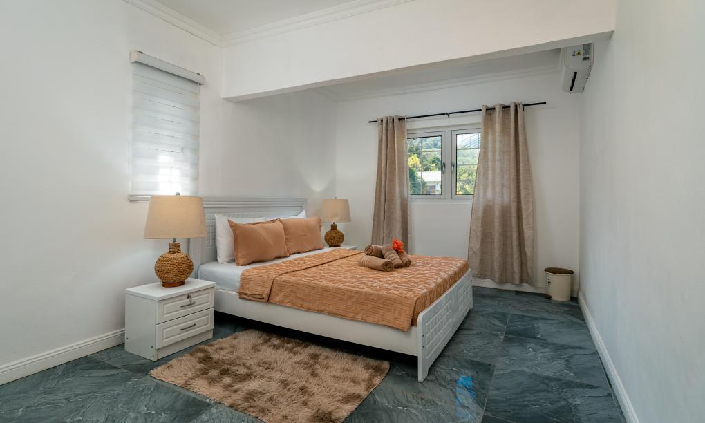 Elilia - 2-Bedroom House