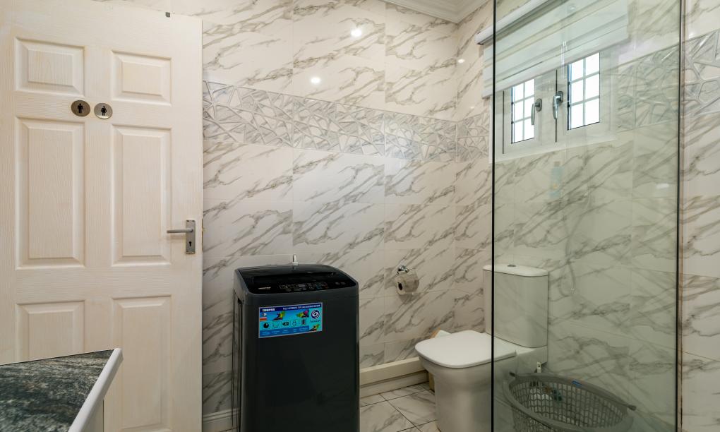 Elilia - 2-Bedroom House