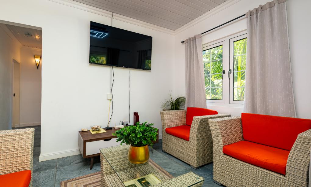 Elilia - 2-Bedroom House