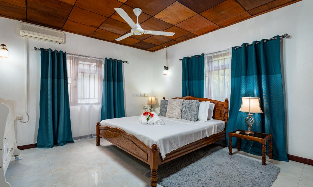 Elilia - 3-Bedroom House