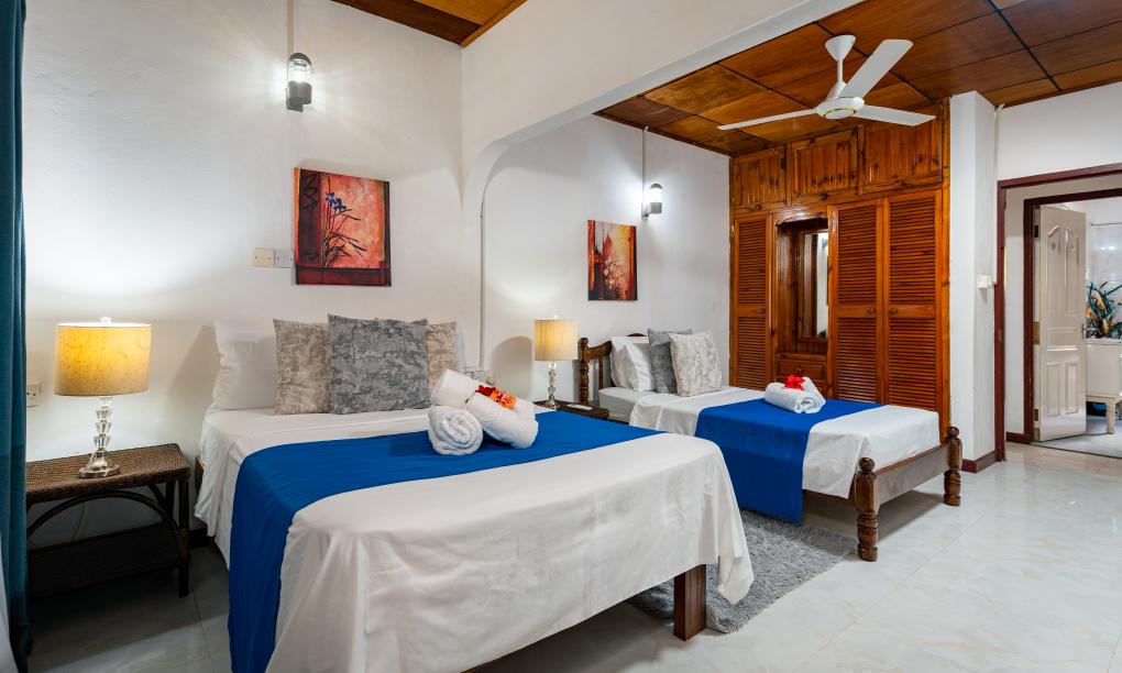 Elilia - 3-Bedroom House