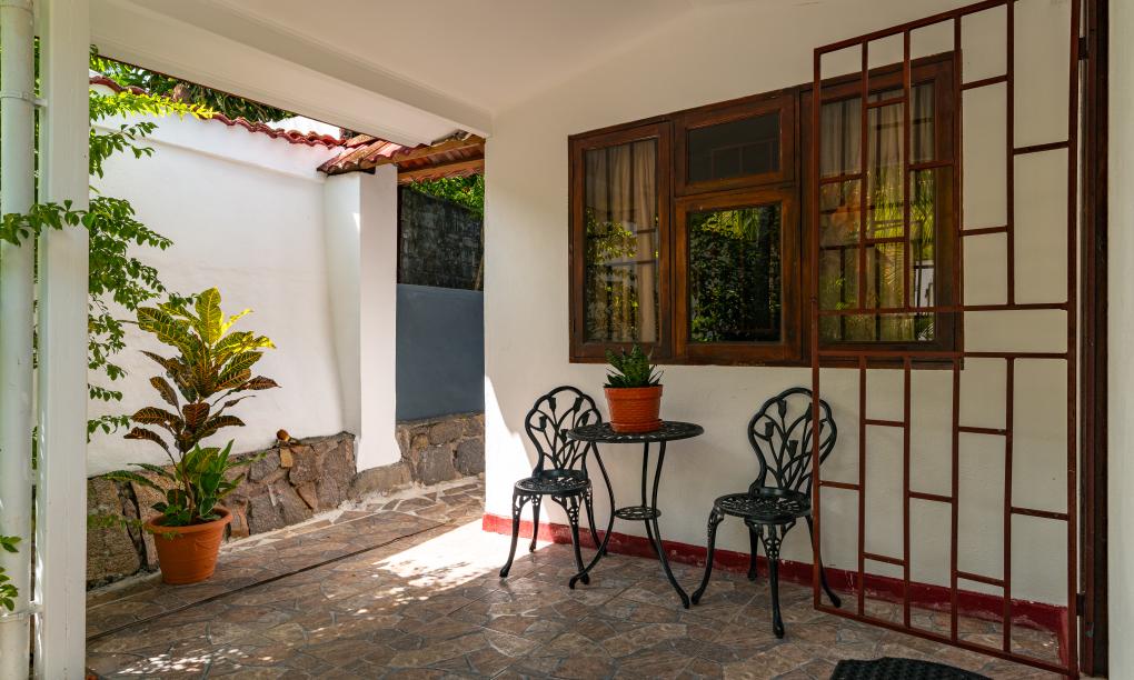 Elilia - 3-Bedroom House