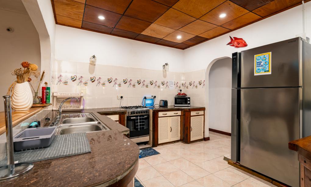 Elilia - 3-Bedroom House