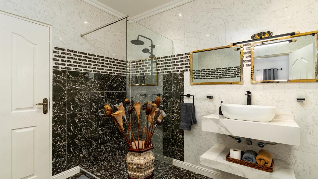 Foto 126: Elilia - Mahé (Seychelles)