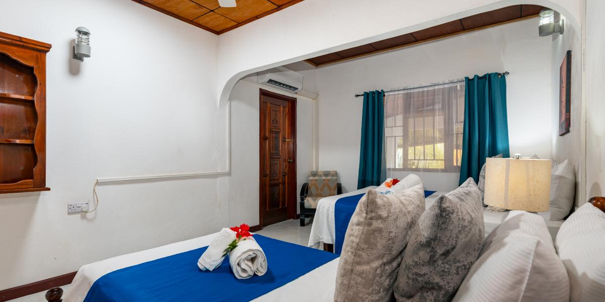 Elilia - 3-Bedroom House