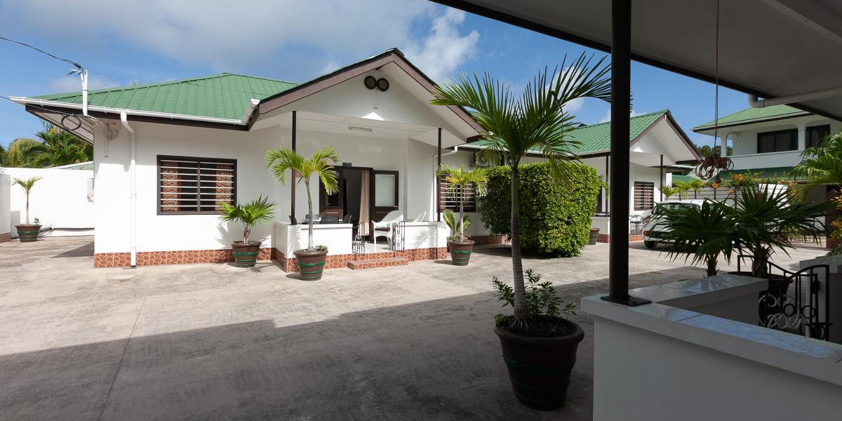 Roche Kerlan Apartments