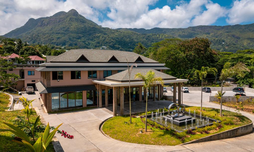 Gardens Hill Resort & Spa