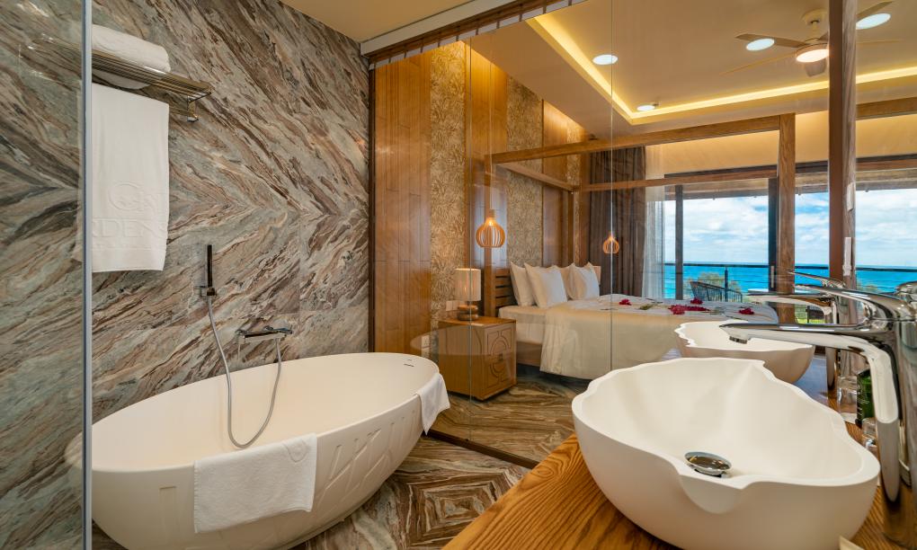 Gardens Hill Resort & Spa - Deluxe Zimmer Meerblick