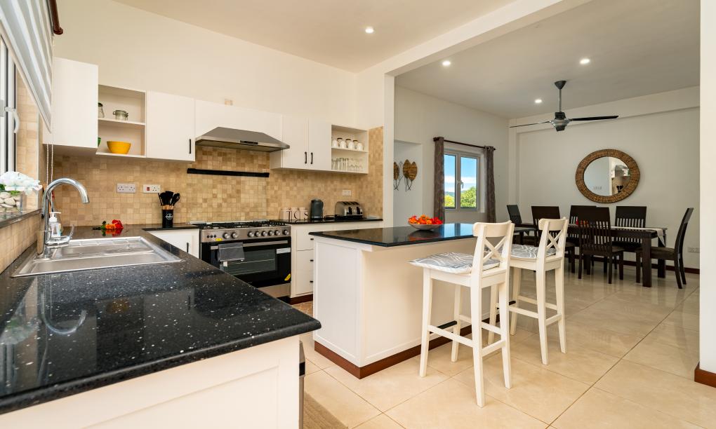 Royale Green Villa - Garden Villa with Ocean View