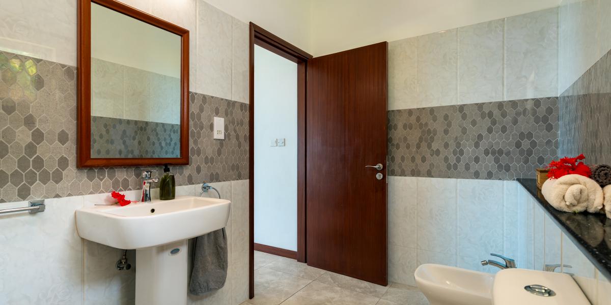 Royale Green Villa - Garden Villa with Ocean View