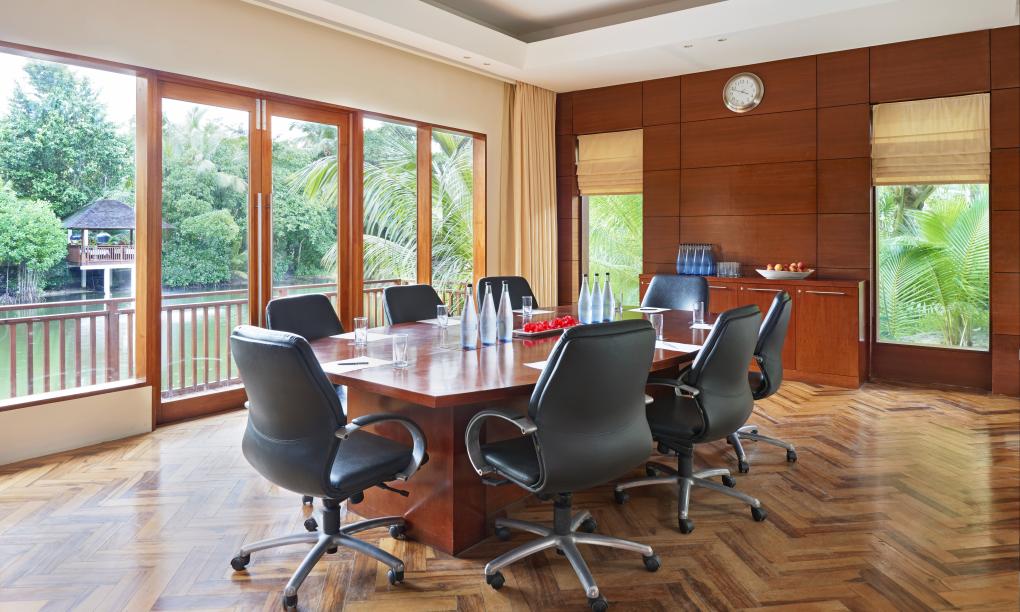 Labriz Silhouette Seychelles