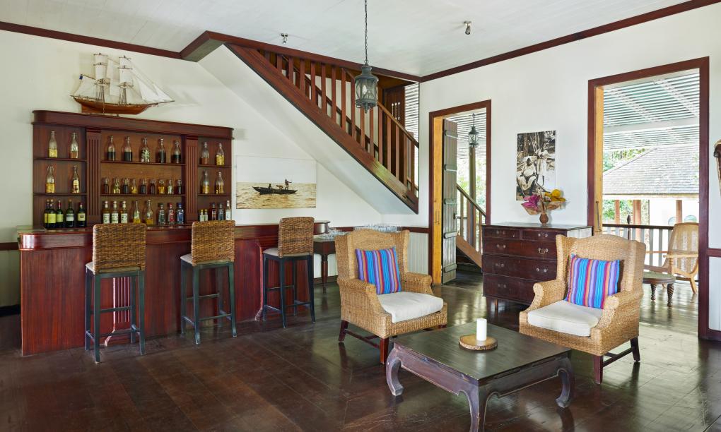 Labriz Silhouette Seychelles