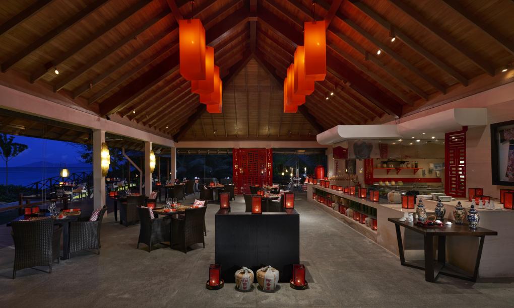 Labriz Silhouette Seychelles