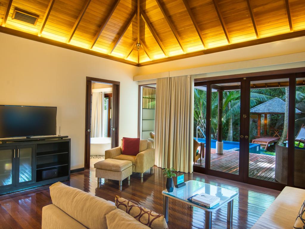 Labriz Silhouette Seychelles - Photo 9