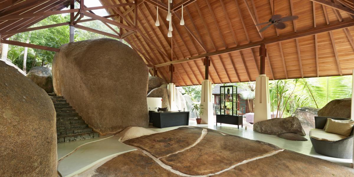 Labriz Silhouette Seychelles