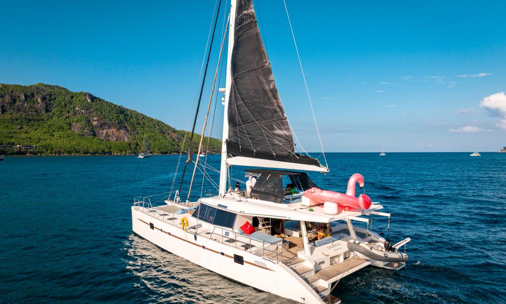 Seyscapes Yacht Charter Sparrow