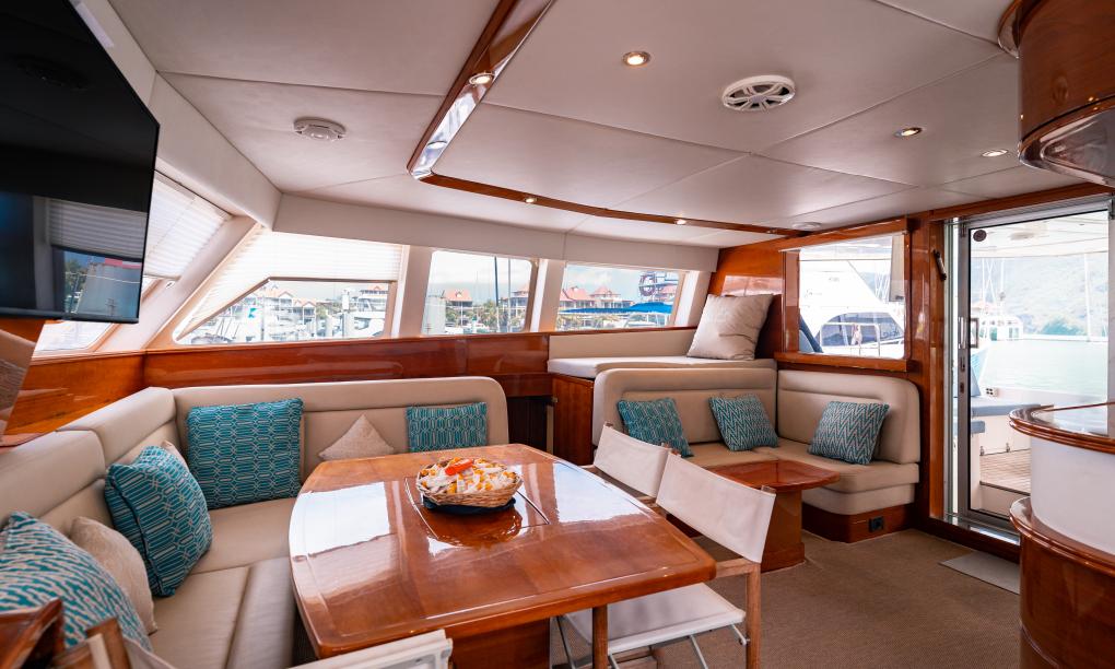Seyscapes Yacht Charter Sparrow