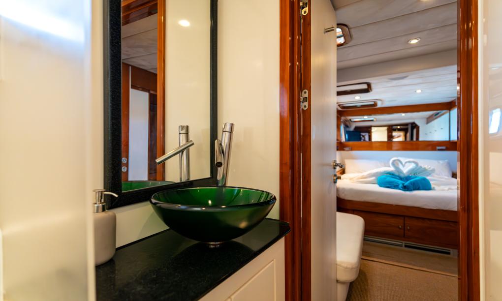 Seyscapes Yacht Charter Sparrow - Vollcharter Sparrow