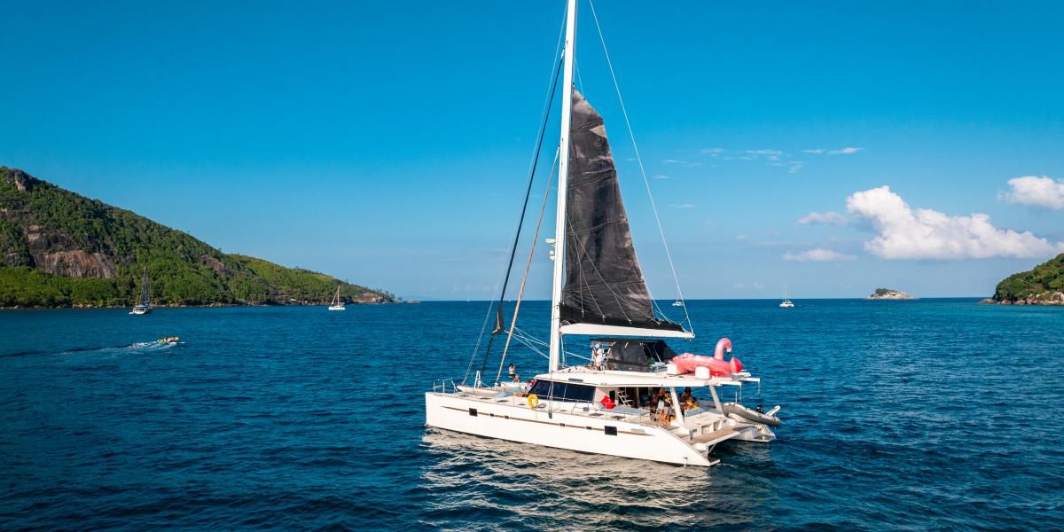 Seyscapes Yacht Charter Sparrow