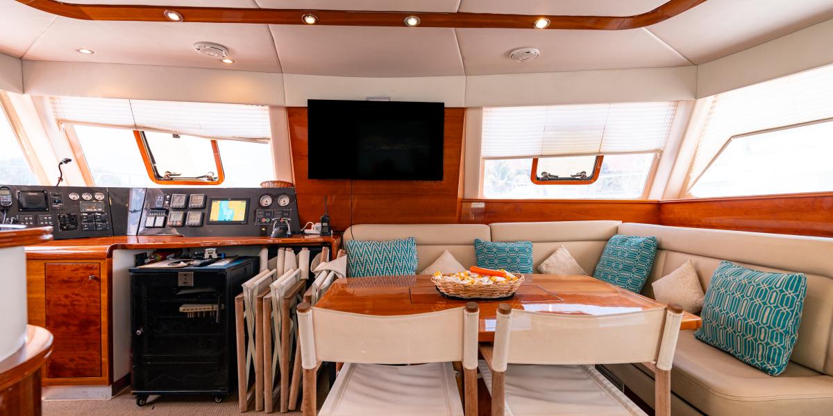 Seyscapes Yacht Charter Sparrow