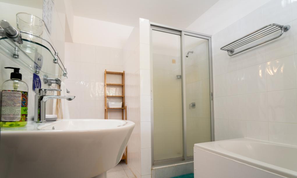 Bonnen Kare - 4-Bedrooms Beachfront Villa