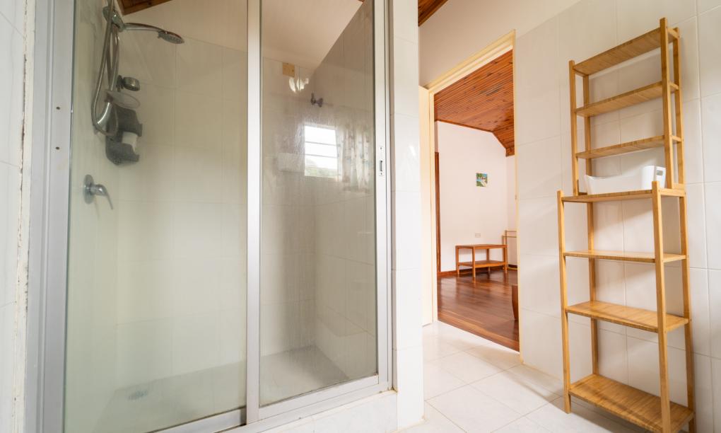 Bonnen Kare - 4-Bedrooms Beachfront Villa