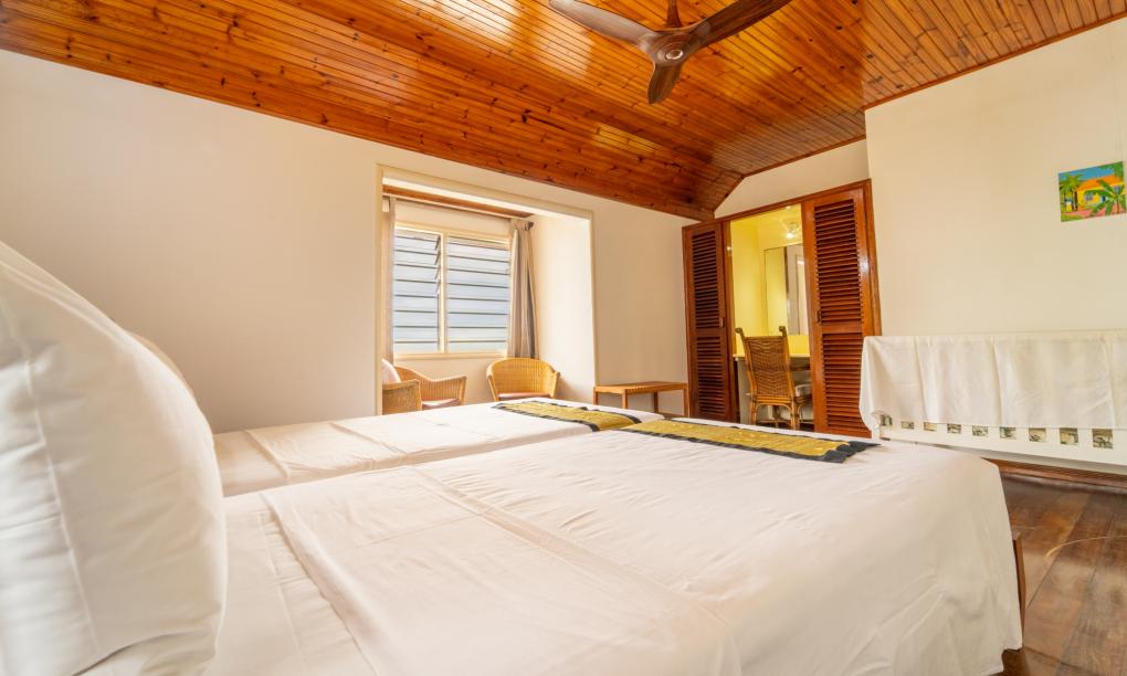 Bonnen Kare - 4-Bedrooms Beachfront Villa