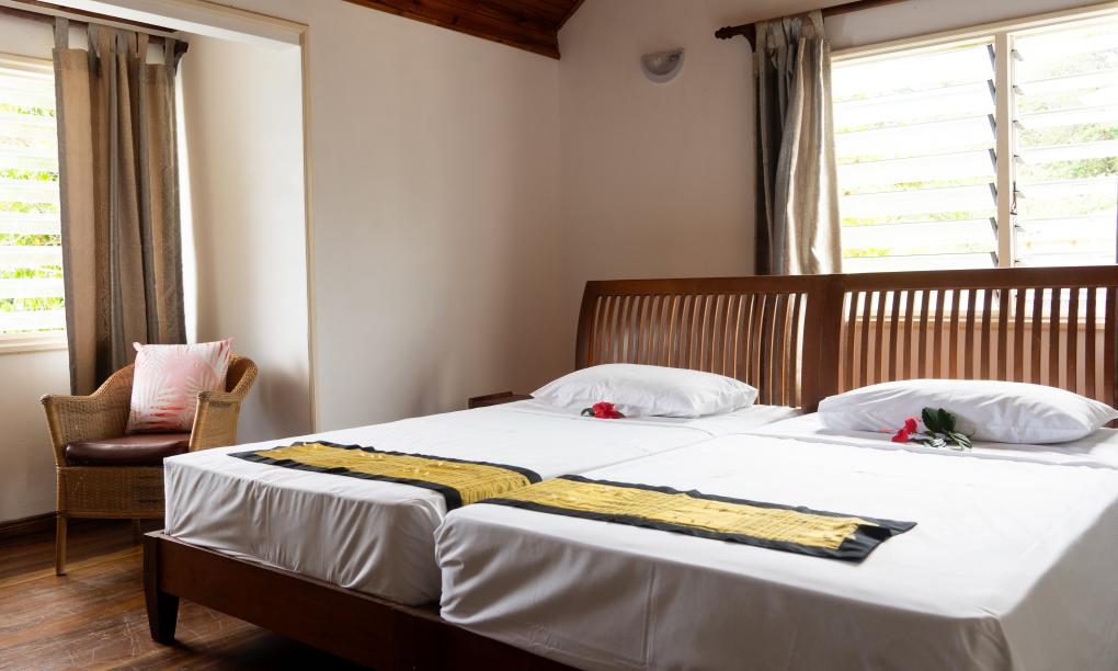 Bonnen Kare - 4-Bedrooms Beachfront Villa