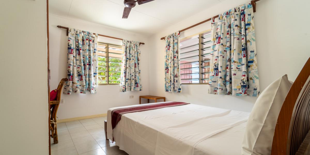 Bonnen Kare - 4-Bedrooms Beachfront Villa