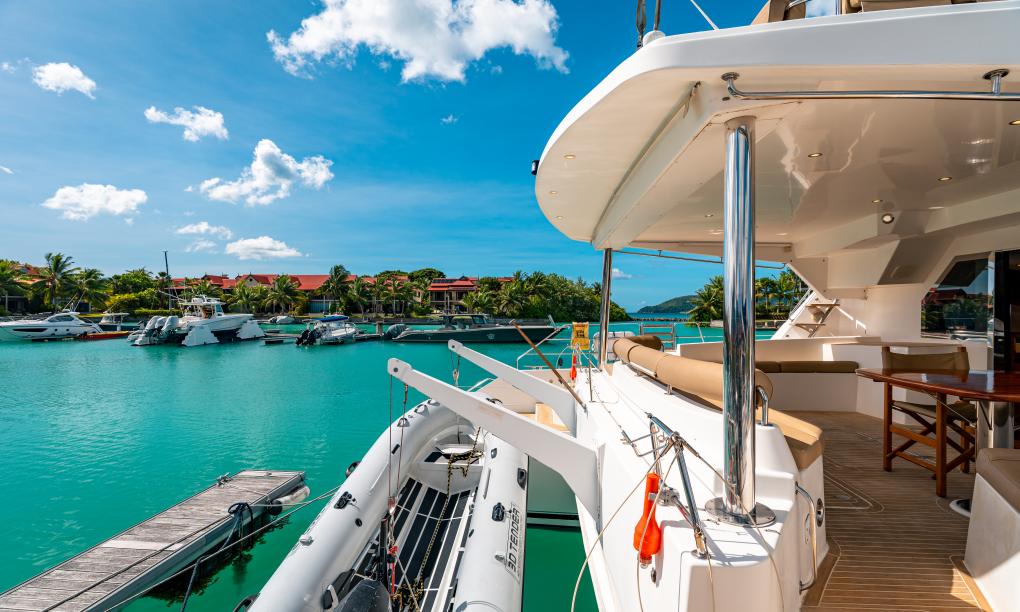 Seyscapes Yacht Charter Cirrus
