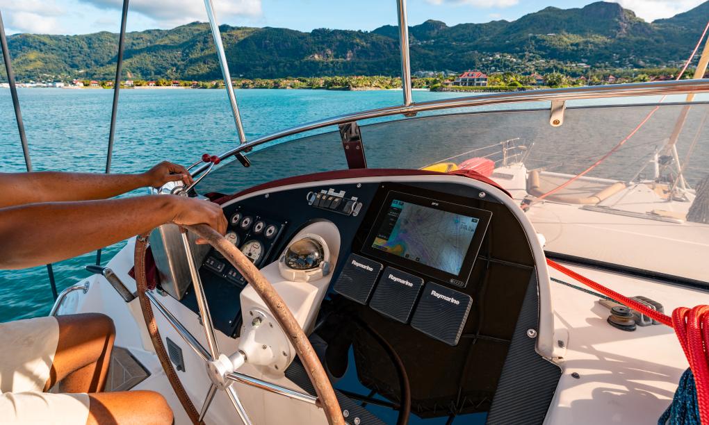 Seyscapes Yacht Charter Cirrus