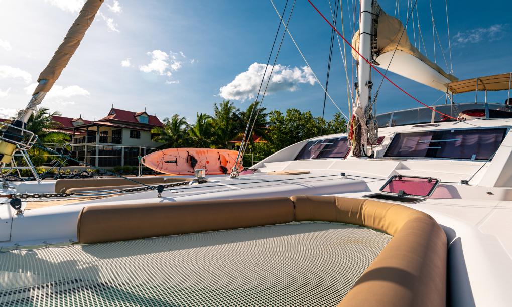 Seyscapes Yacht Charter Cirrus