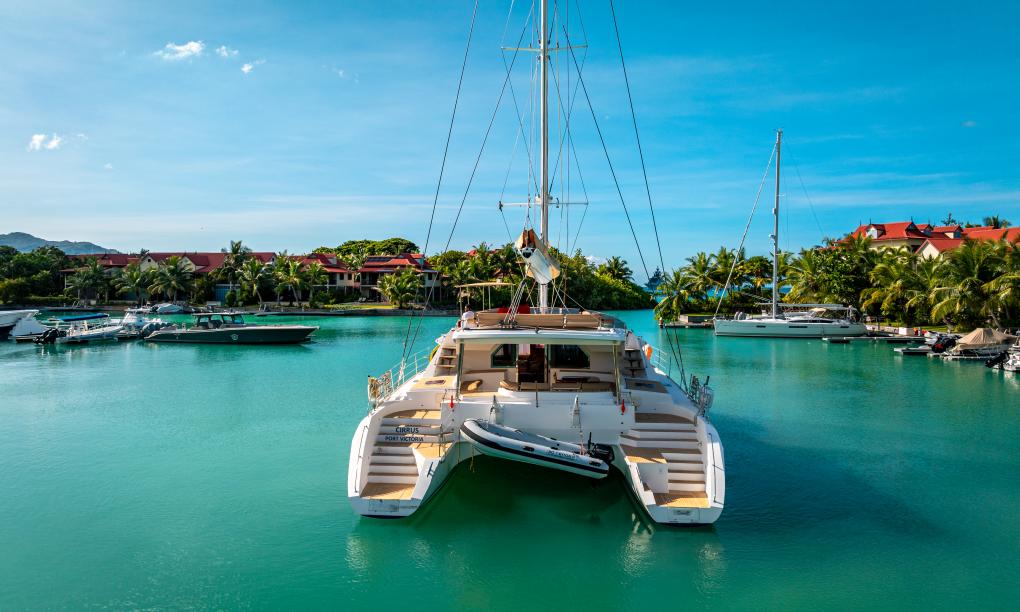 Seyscapes Yacht Charter Cirrus