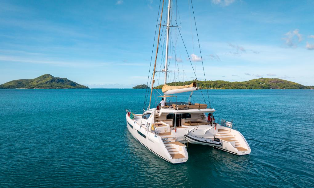 Seyscapes Yacht Charter Cirrus