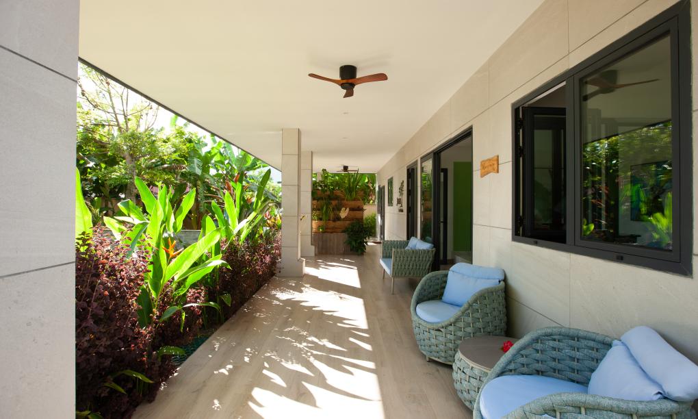 Joan Eco Relais
