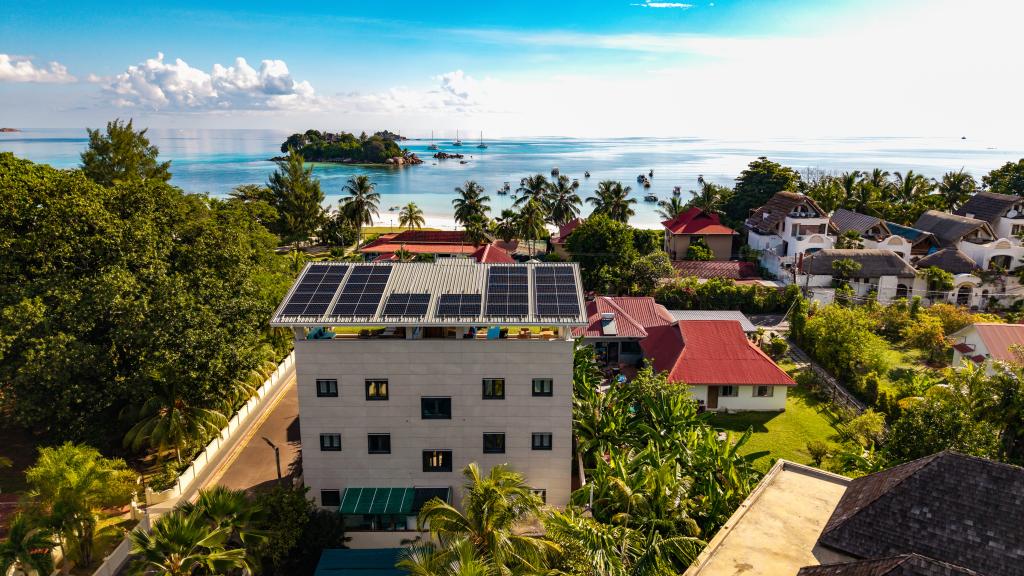 Image of Joan Eco Relais