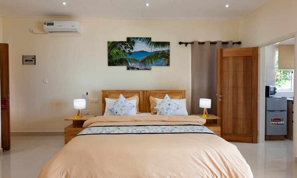 La Digue Coral Self Catering Apartments - Meerblick Appartement