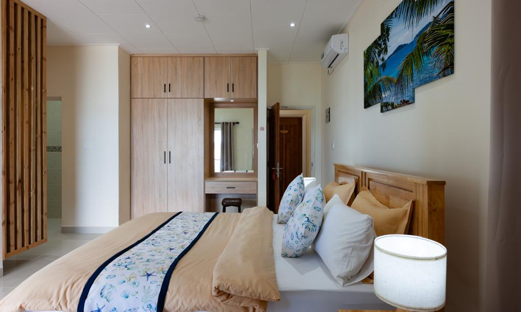 La Digue Coral Self Catering Apartments - Meerblick Appartement