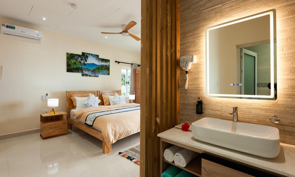 La Digue Coral Self Catering Apartments - Lägenhet med havsutsikt