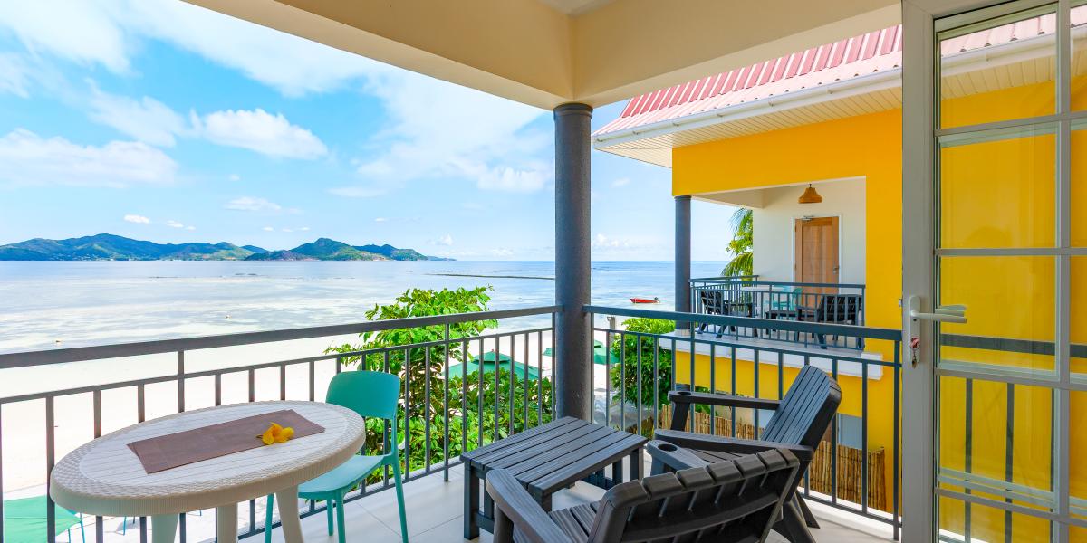 La Digue Coral Self Catering Apartments - Meerblick Appartement