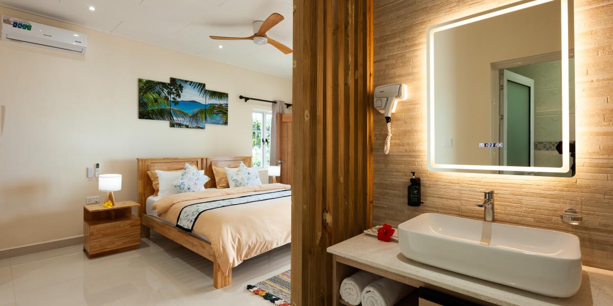 La Digue Coral Self Catering Apartments - Meerblick Appartement