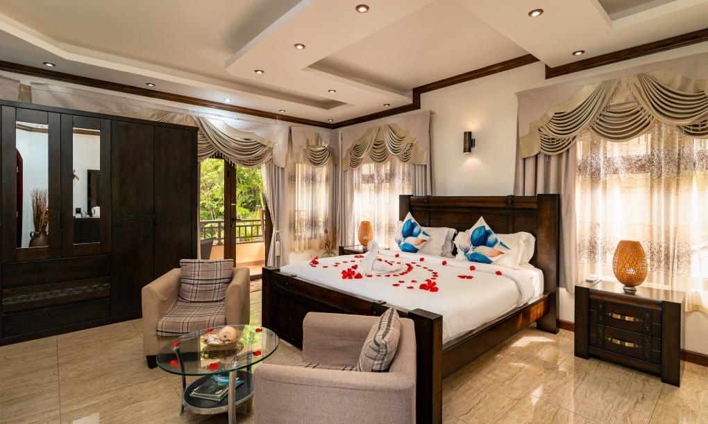 Ocean Terrace - Junior Deluxe Room