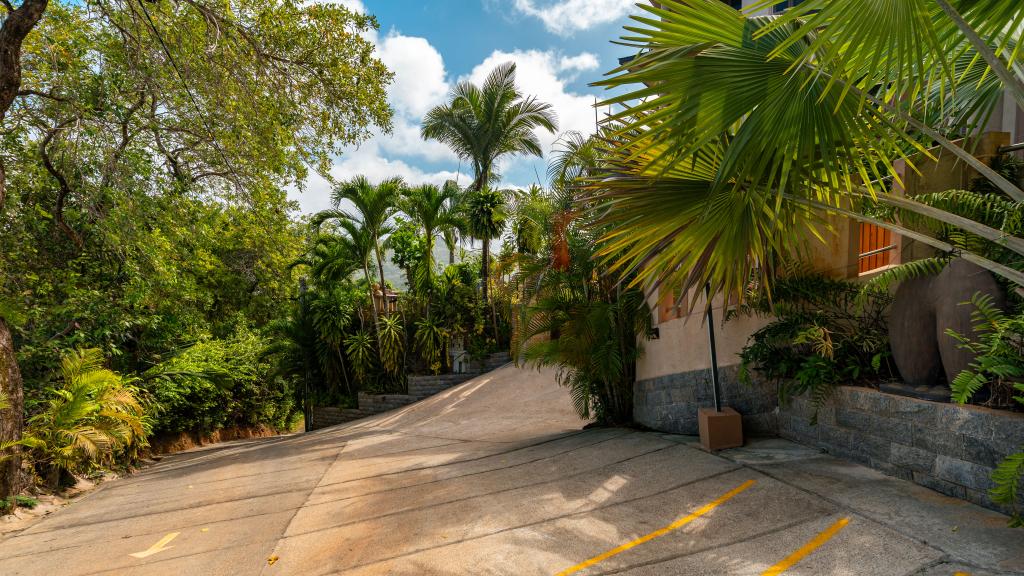Photo 101: Ocean Terrace - Mahé (Seychelles)