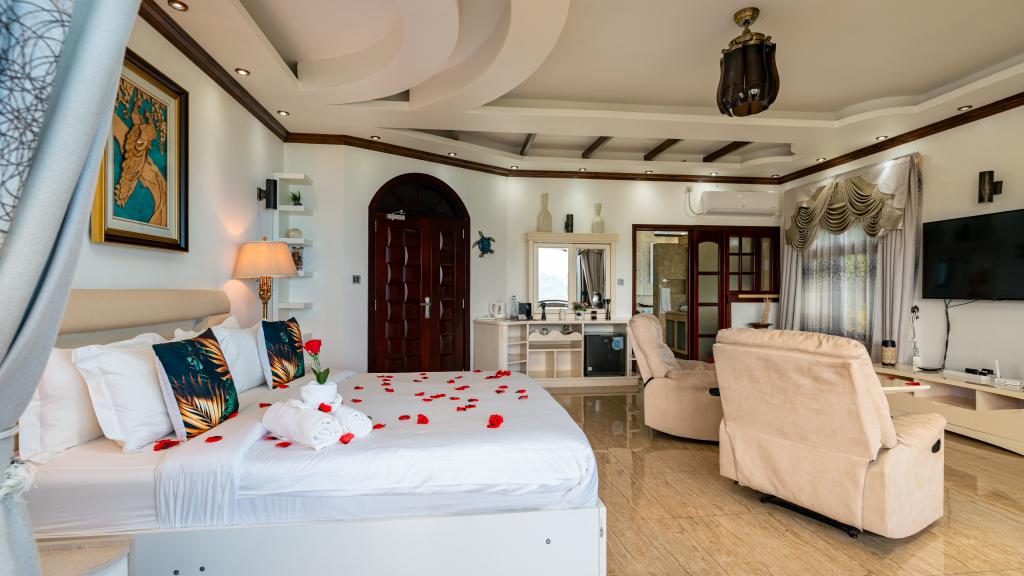 Photo 4: Ocean Terrace - Mahé (Seychelles)