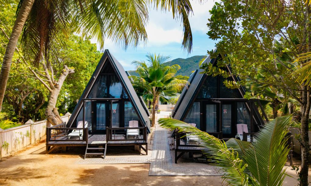 Lou Lou Bungalows