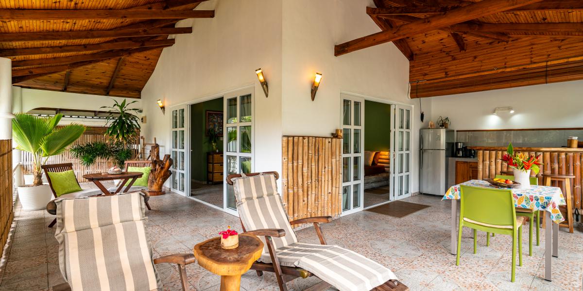 Beau Bamboo - Apartment Fantail (upstairs)