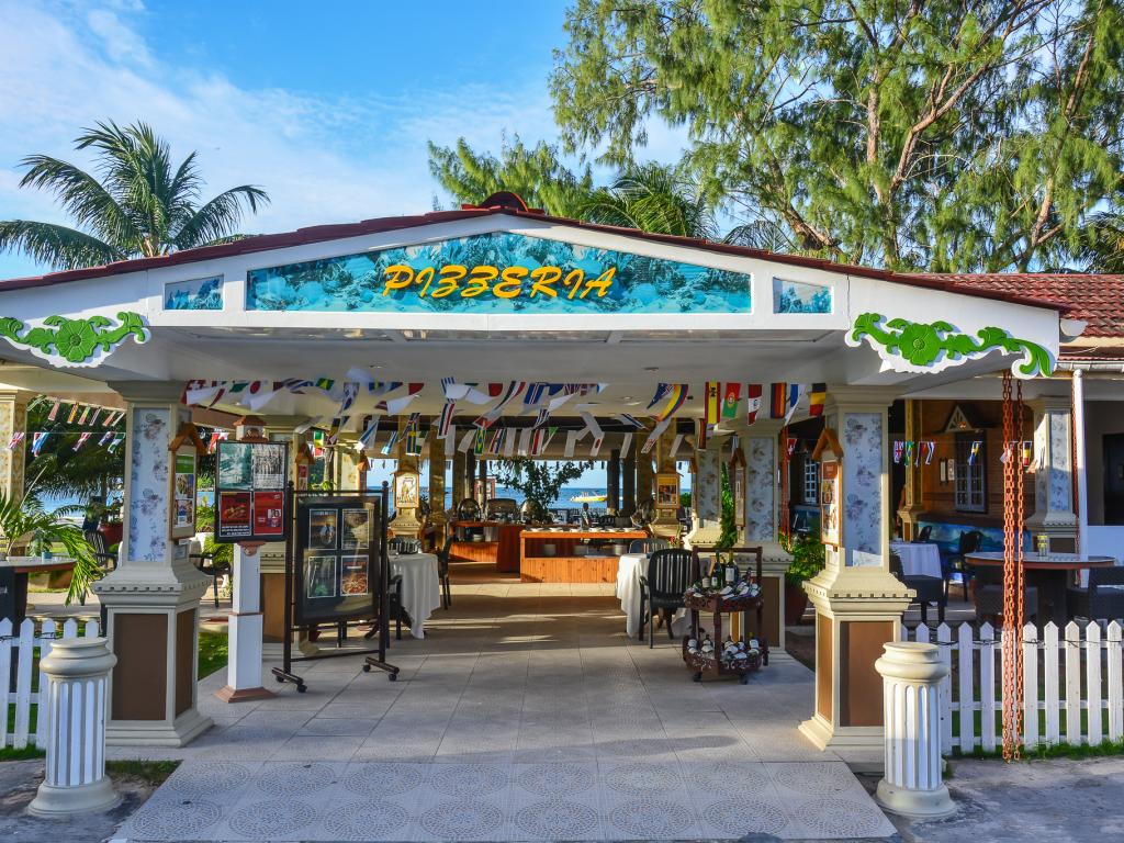Berjaya Praslin Resort - Photo 4