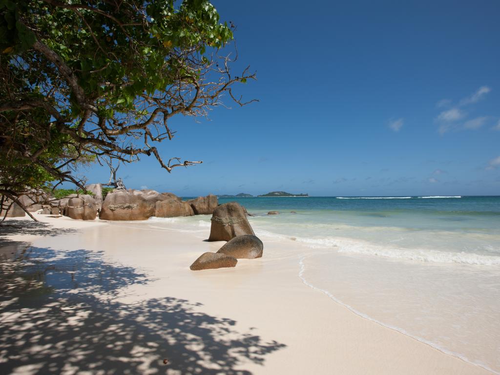 Castello Beach Hotel - Photo 3