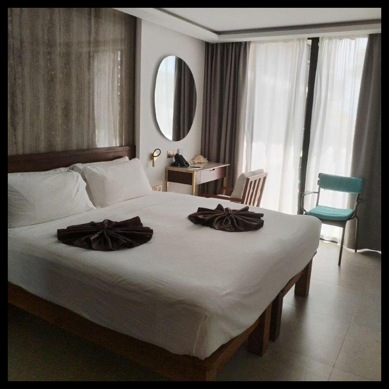 Coral Strand - Superior Signature Ocean View with Kitchenette